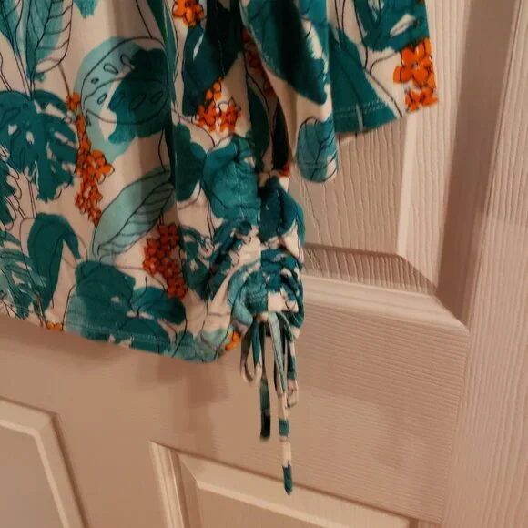 Ruby Rd. floral tropical with parrot, sz PXL 3/4 sleeve - Picture 4 of 5